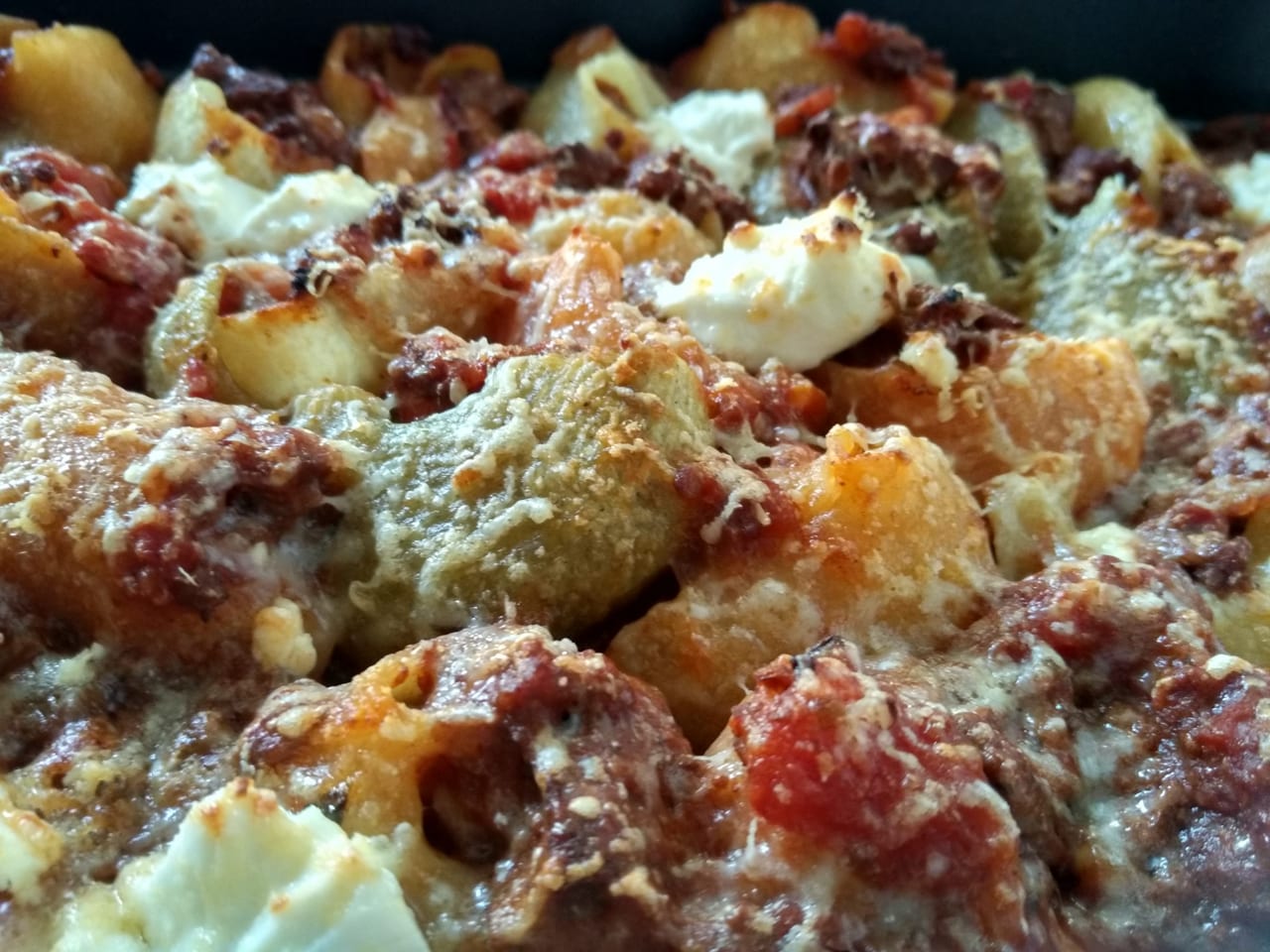 Conchiglioni pasta with ragu sauce