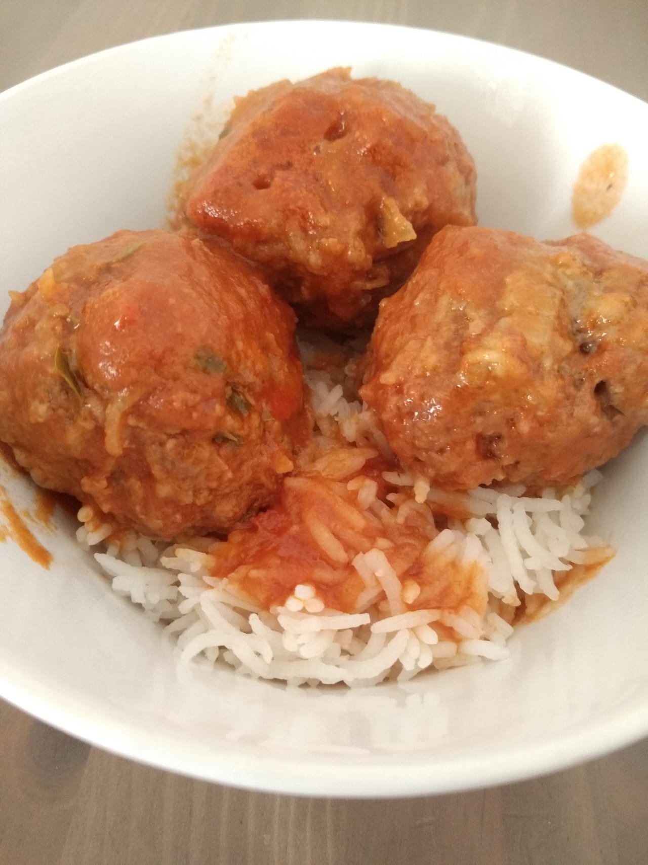 tomato sauce meatballs