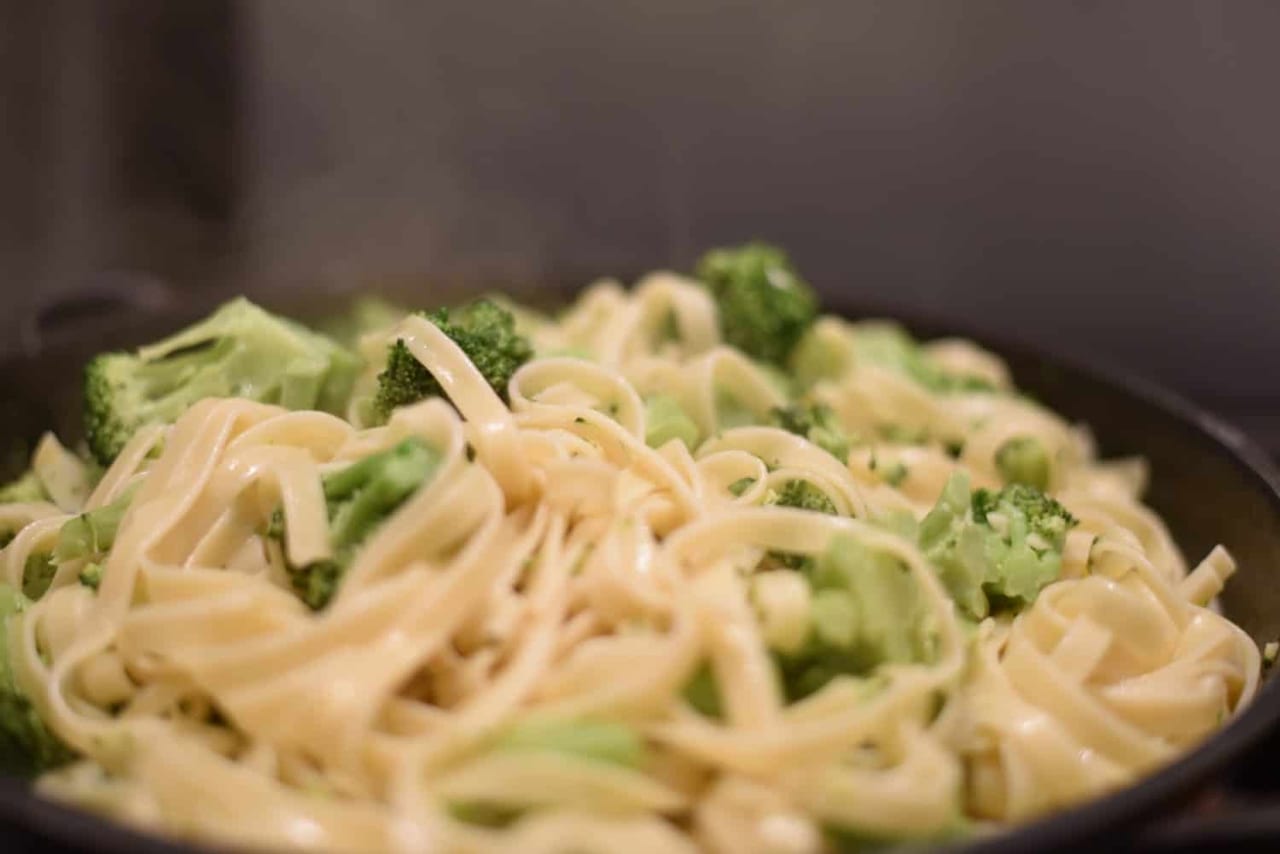 Creamy Broccoli Fettuccine recipe